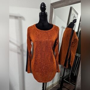 Confidence Heathered Faux Leather Accent Long Sleeve Top M EUC